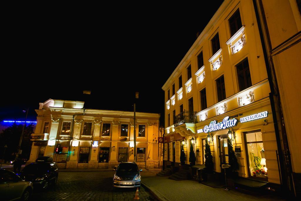 Allureinn Hotel And Spa Chernivtsi Exterior foto