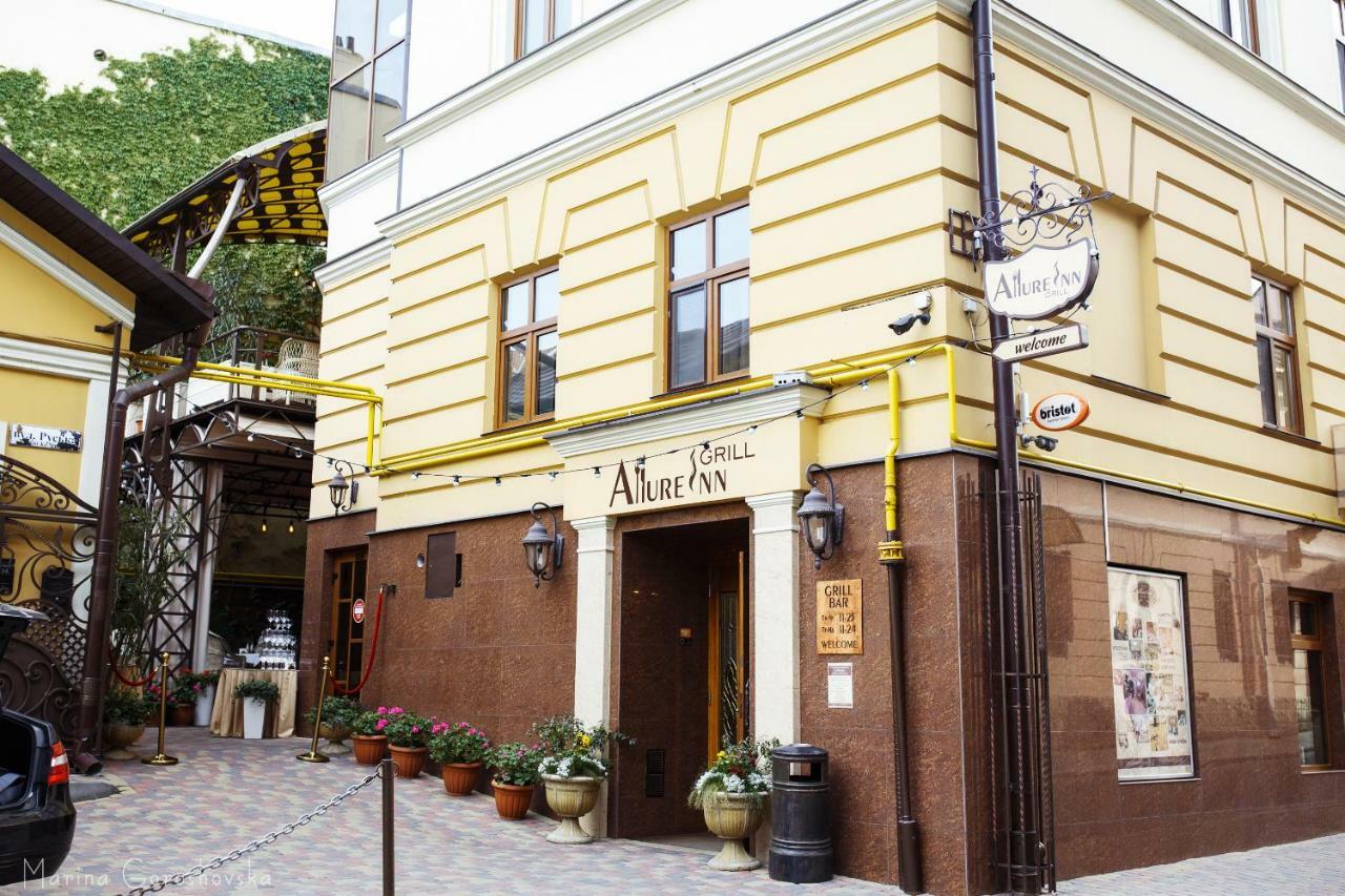 Allureinn Hotel And Spa Chernivtsi Exterior foto